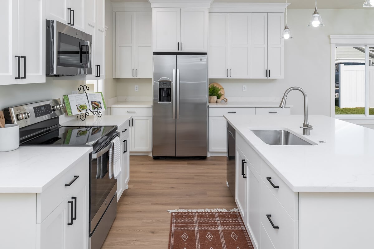 Interior_Spruce-Spec_15-Kitchen_DMD_5212